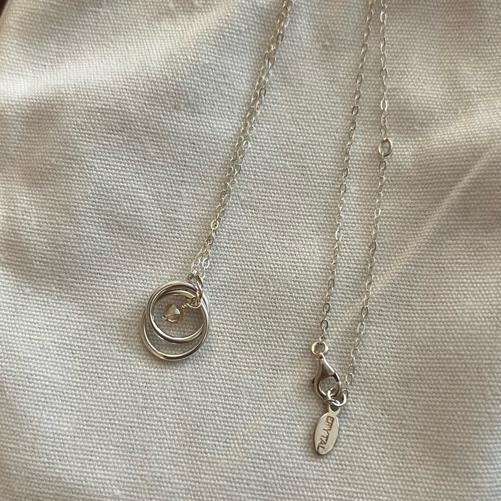 Silver circle necklace